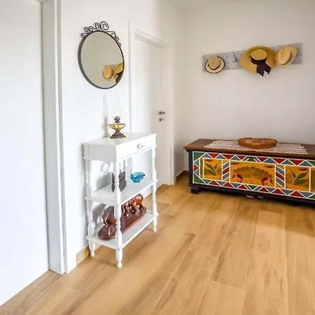 House - Meri Apartment