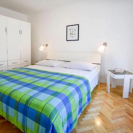 House - Meri * Ždrelac
