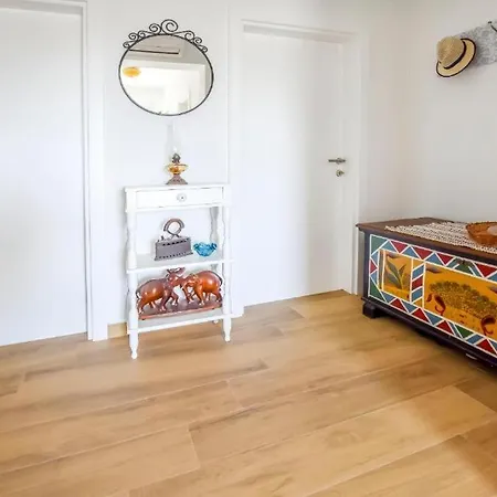 House - Meri Apartment