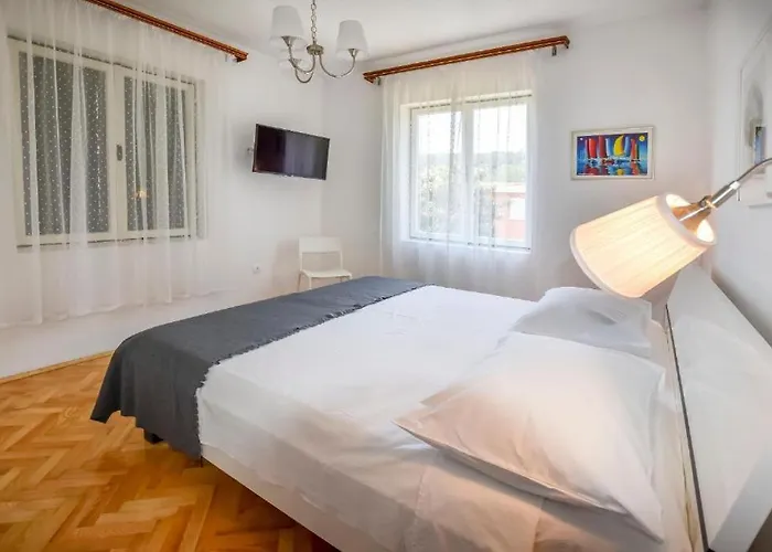House - Meri Ždrelac